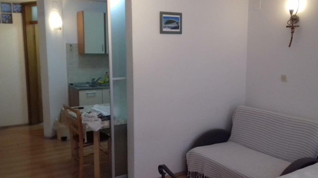 Apartments Mime - Small House Βόντιτσε Εξωτερικό φωτογραφία